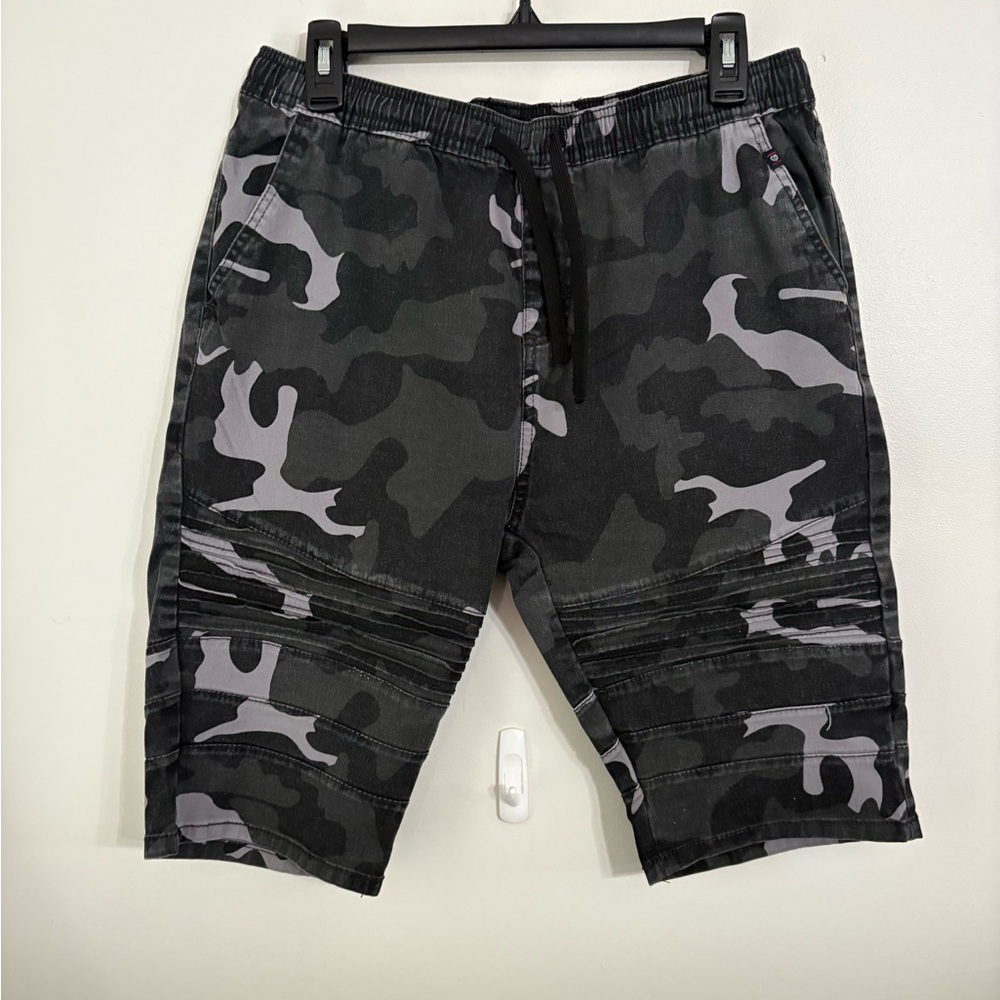 Men’s Phat Farm Black Gray Athletic Shorts Urban Camouflage Size Large